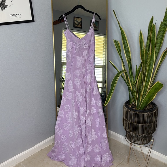 HOUSE OF CB 'Seren' Orchid Floral Lace Back Maxi Dress NWOT - Picture 6 of 9